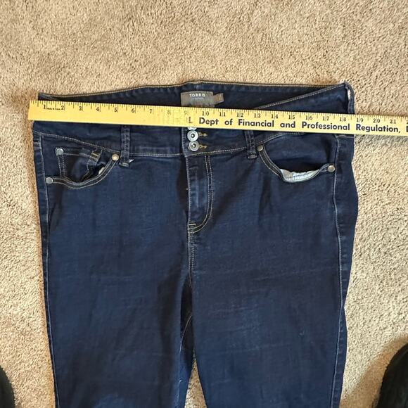 [SOLD] Torrid Bombshell Jeans 20 XT Skinny Jeans Extra Tall - Picture 7 of 8